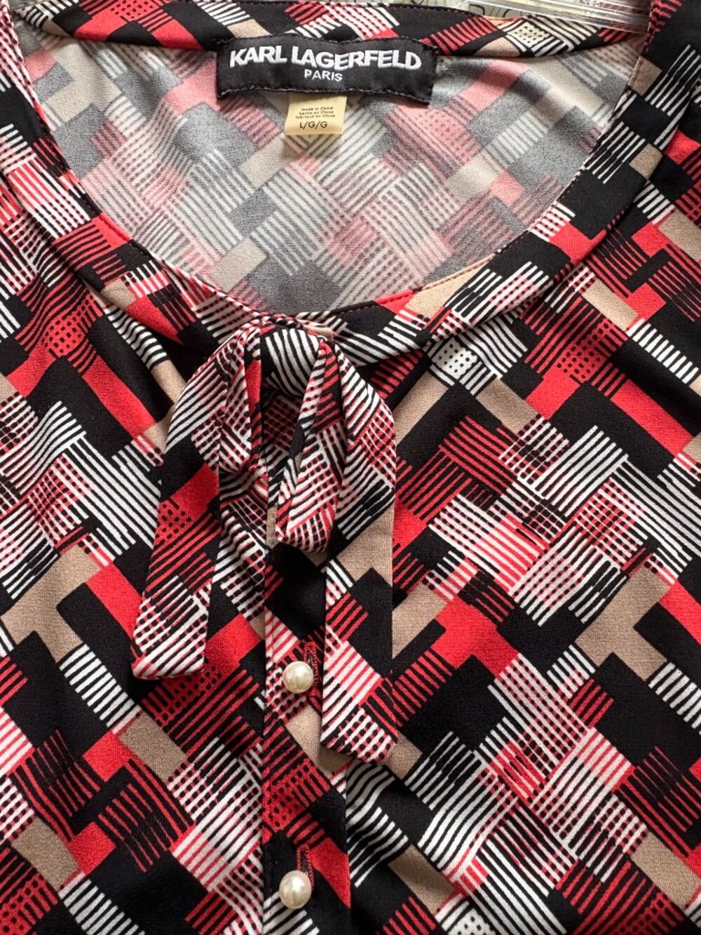 Karl Lagerfeld Shell - Picture 2 of 3